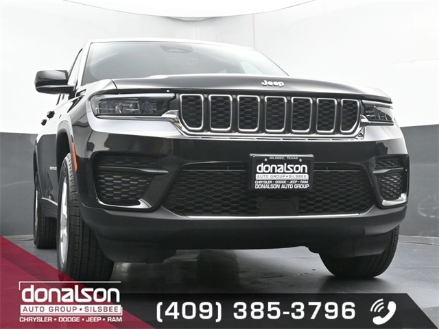 new 2025 Jeep Grand Cherokee car, priced at $39,997