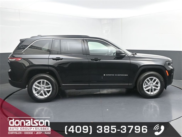 new 2025 Jeep Grand Cherokee car, priced at $39,997