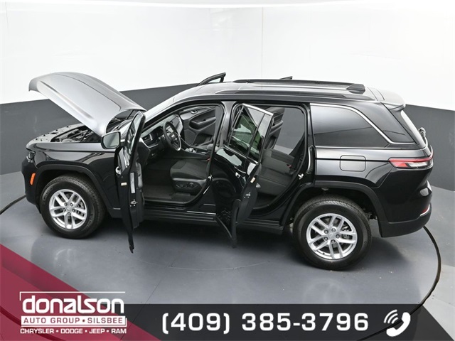 new 2025 Jeep Grand Cherokee car, priced at $39,997