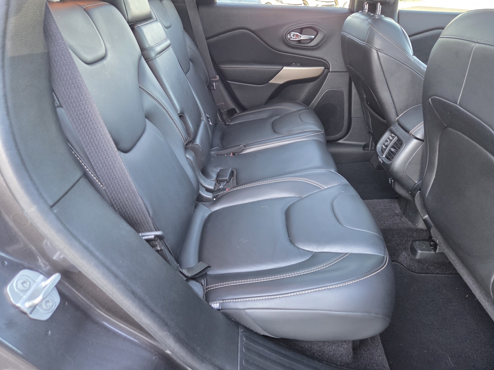 used 2017 Jeep Cherokee car, priced at $12,470