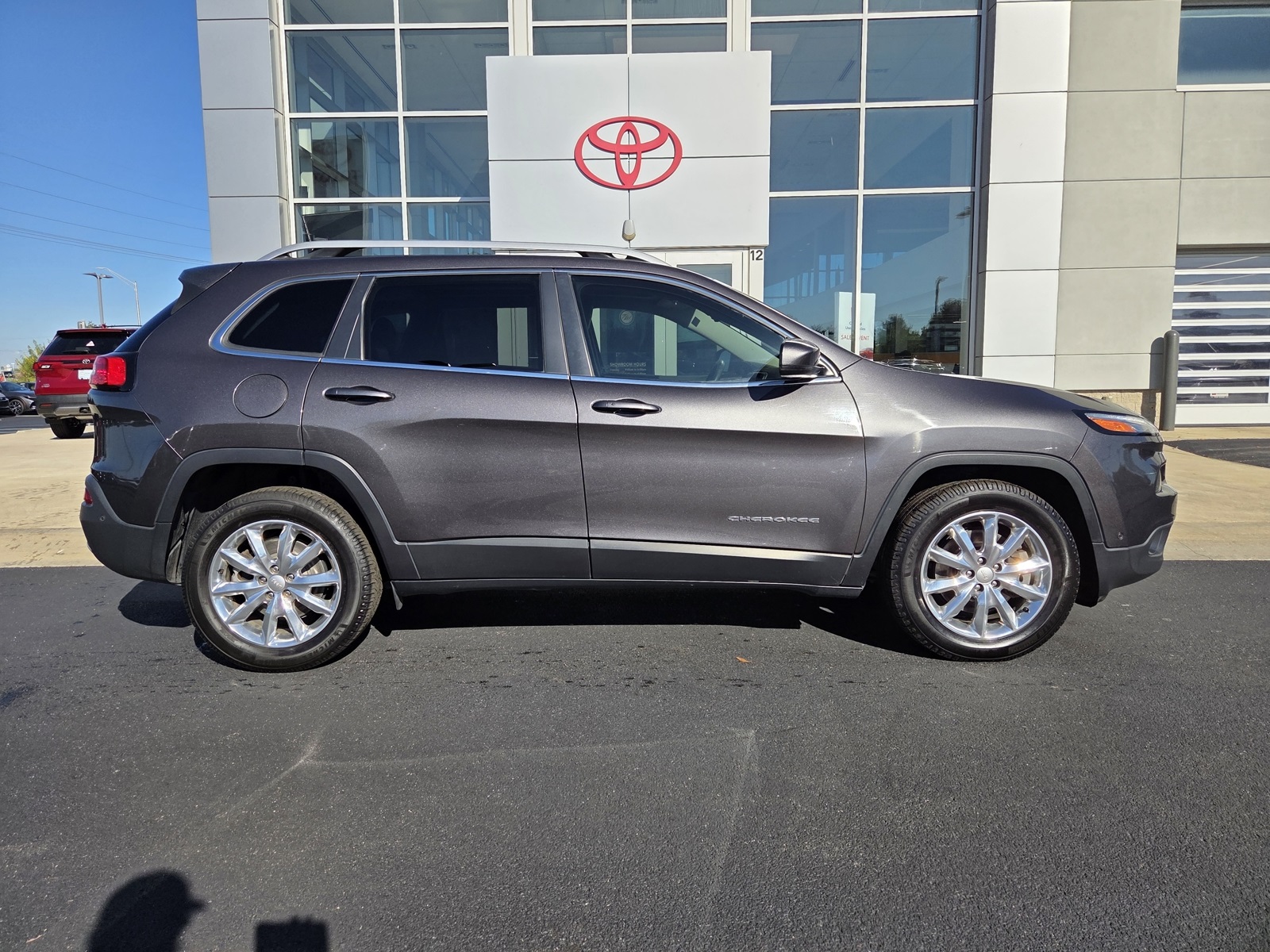 used 2017 Jeep Cherokee car, priced at $12,470