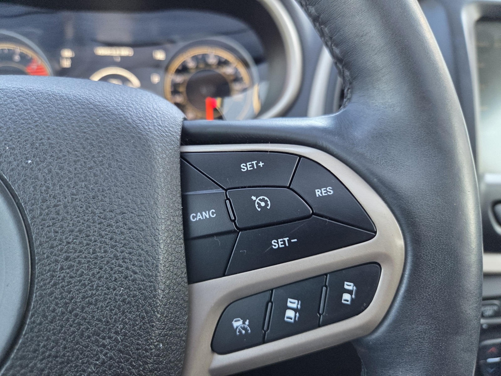 used 2017 Jeep Cherokee car, priced at $12,470