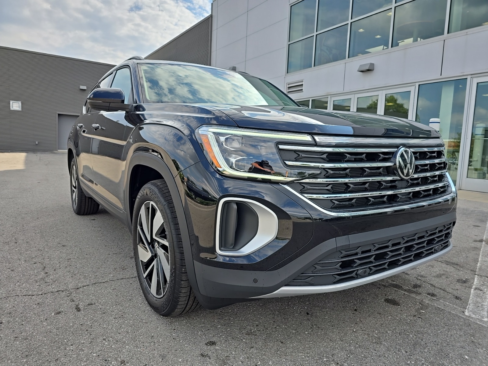 new 2026 Volkswagen Atlas car
