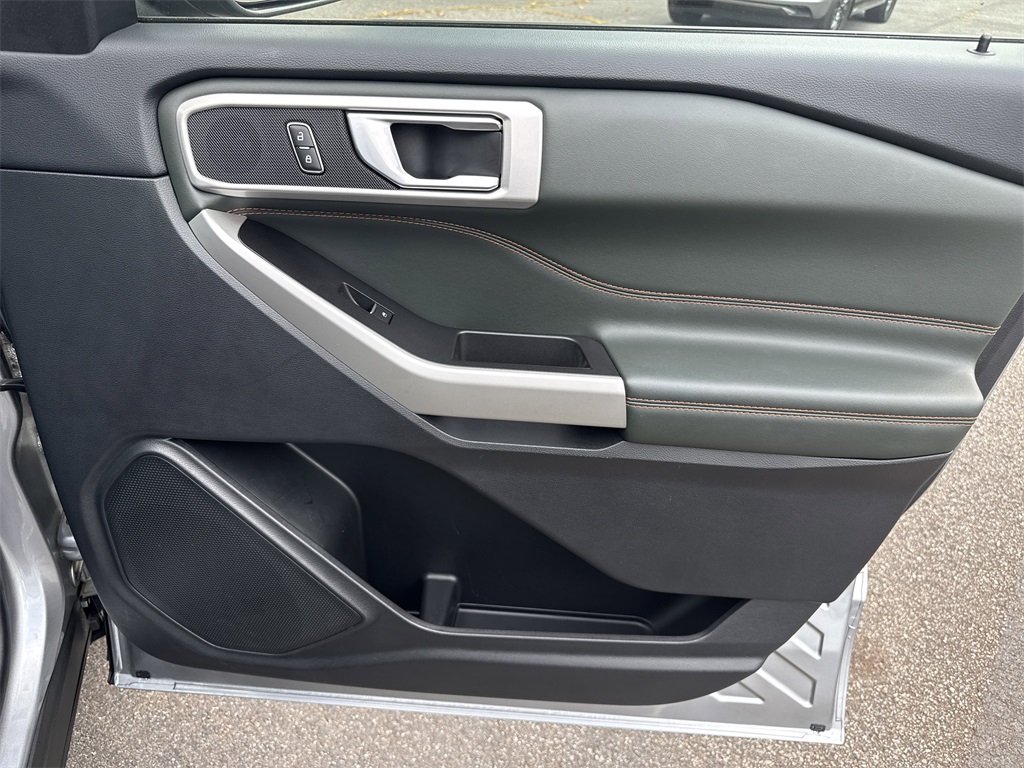 used 2022 Ford Explorer car, priced at $32,998