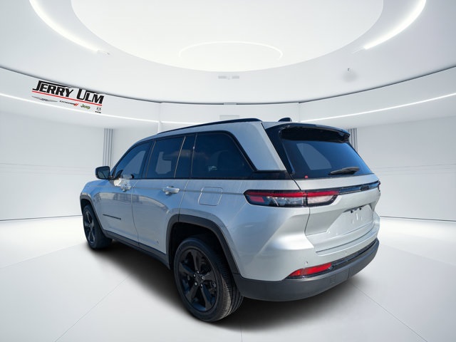 used 2023 Jeep Grand Cherokee car, priced at $29,582