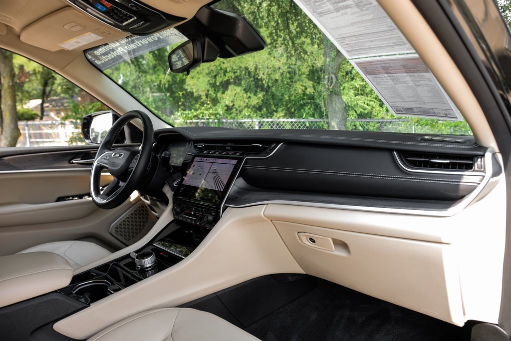 used 2022 Jeep Grand Cherokee L car, priced at $32,474