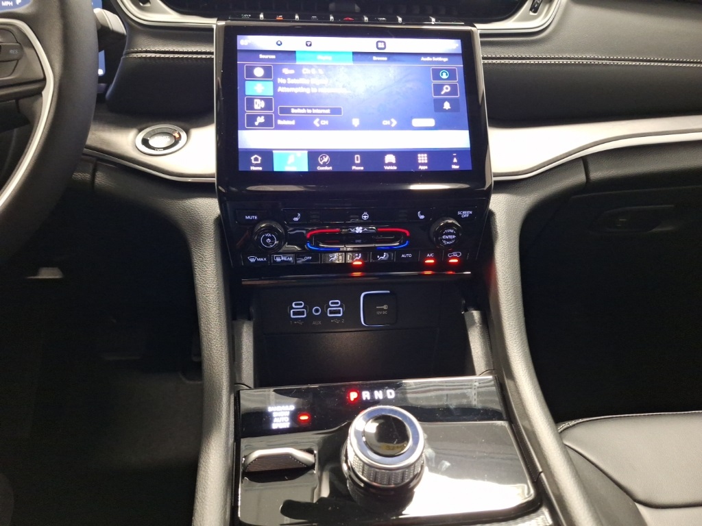 new 2025 Jeep Grand Cherokee L car, priced at $47,990