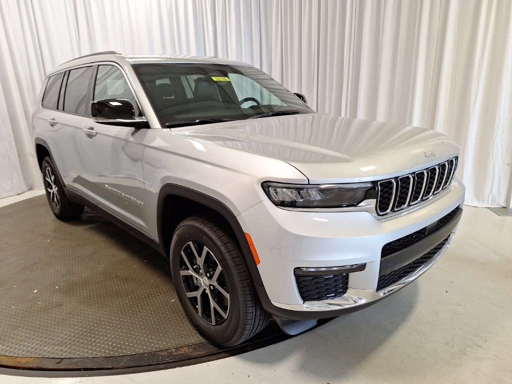 new 2025 Jeep Grand Cherokee L car, priced at $47,990