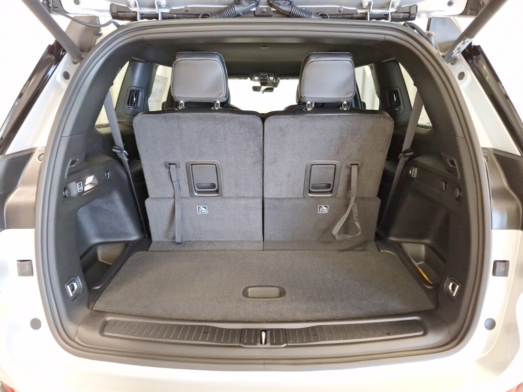 new 2025 Jeep Grand Cherokee L car, priced at $47,990