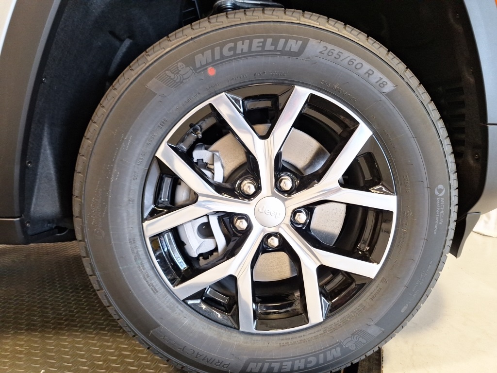 new 2025 Jeep Grand Cherokee L car, priced at $47,990