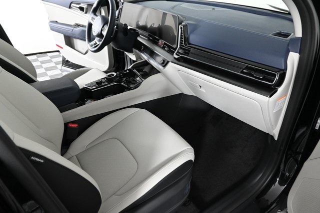 new 2025 Kia Sportage Hybrid car, priced at $33,959