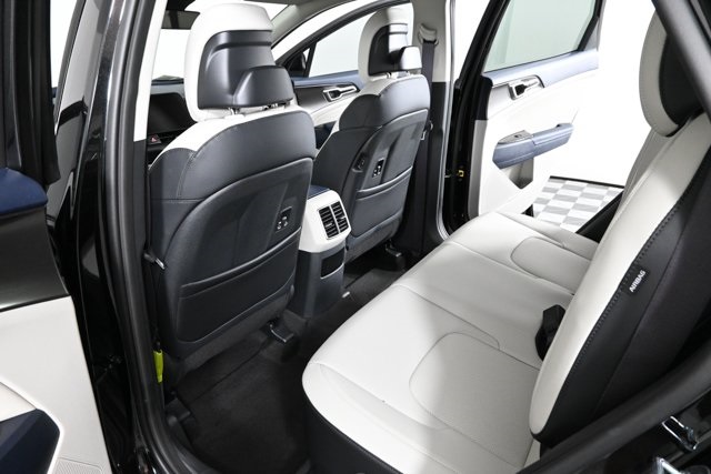 new 2025 Kia Sportage Hybrid car, priced at $33,959