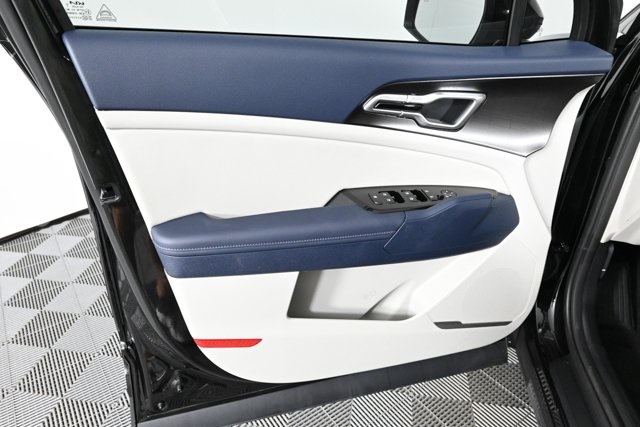 new 2025 Kia Sportage Hybrid car, priced at $33,959
