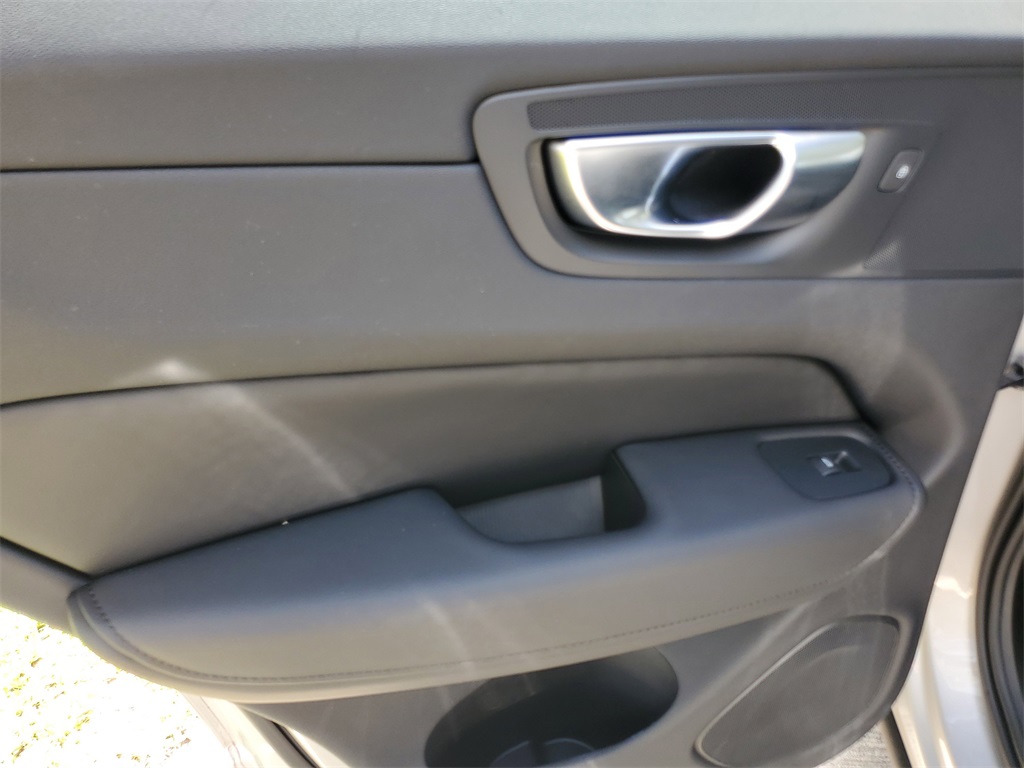 used 2025 Volvo XC60 car, priced at $39,995