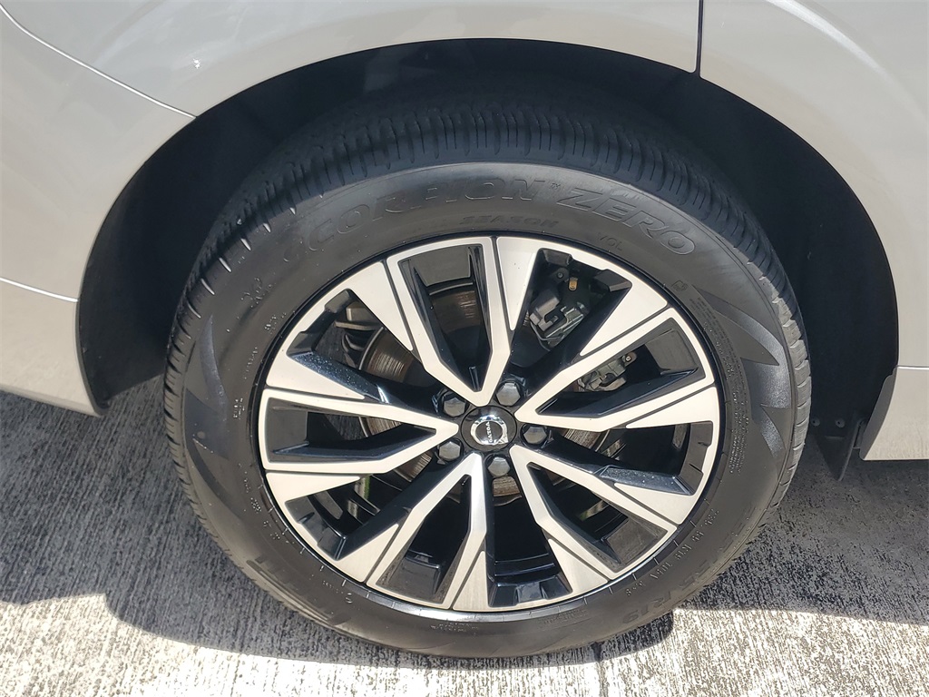 used 2025 Volvo XC60 car, priced at $39,995