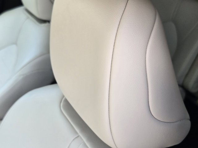 used 2022 Toyota Highlander car, priced at $36,500