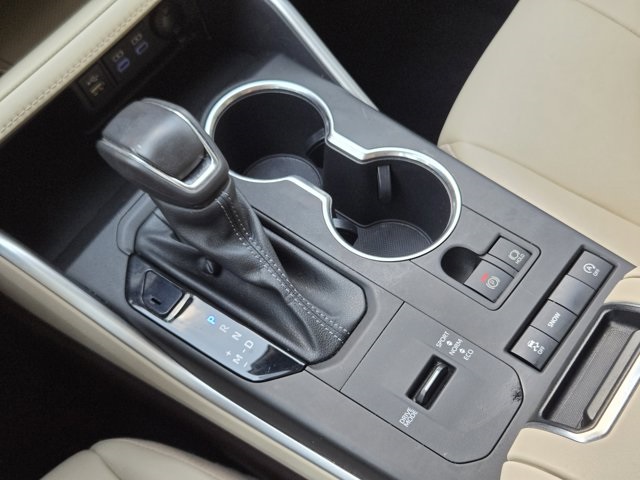 used 2022 Toyota Highlander car, priced at $36,500