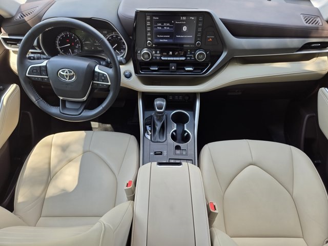 used 2022 Toyota Highlander car, priced at $36,500