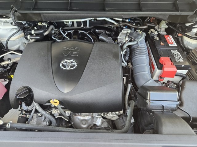 used 2022 Toyota Highlander car, priced at $36,500