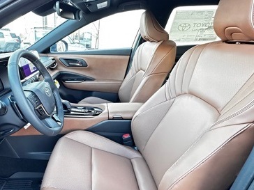 new 2025 Toyota Crown Signia car