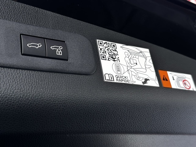 new 2025 Toyota Crown Signia car