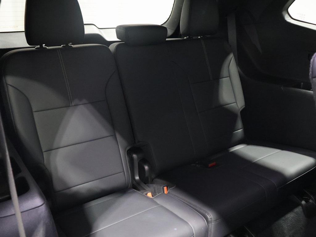used 2024 GMC Acadia car, priced at $40,000