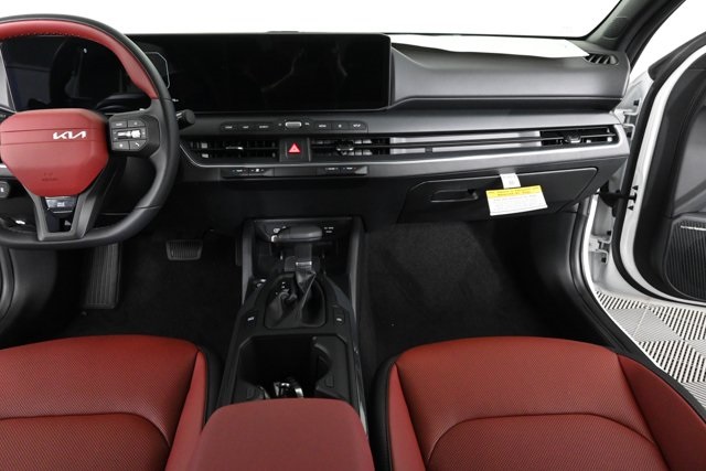 new 2025 Kia K4 car, priced at $29,413