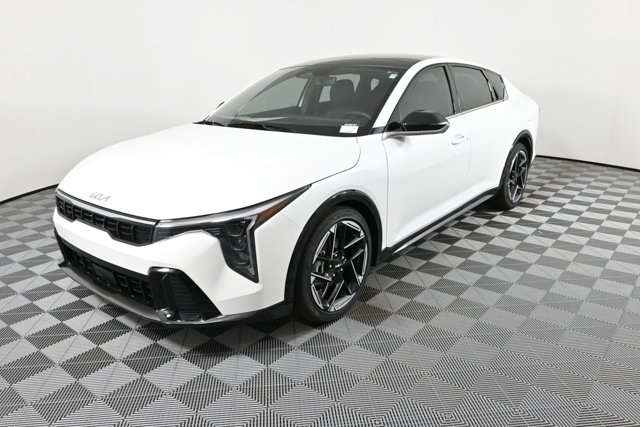 new 2025 Kia K4 car, priced at $29,413
