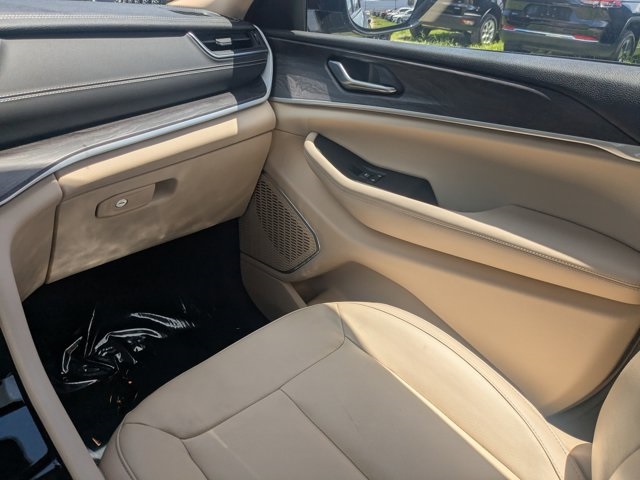 used 2022 Jeep Grand Cherokee car, priced at $28,249