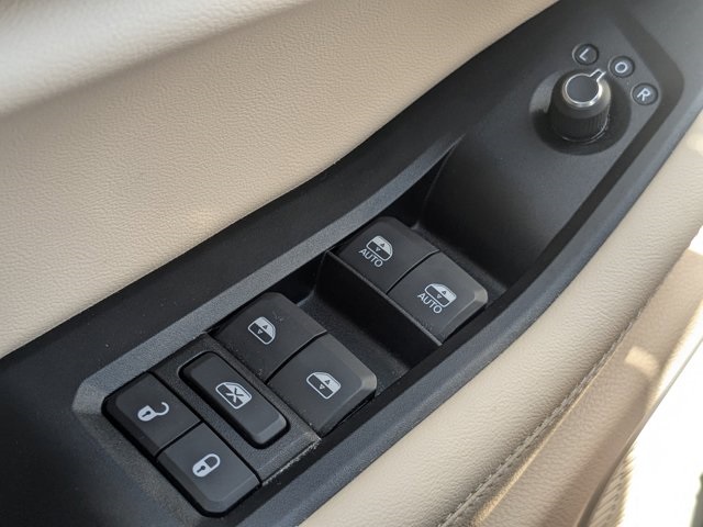 used 2022 Jeep Grand Cherokee car, priced at $28,249