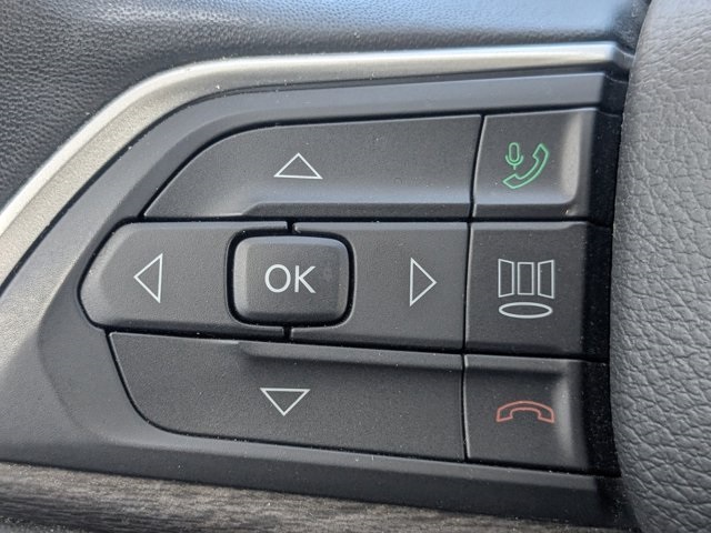 used 2022 Jeep Grand Cherokee car, priced at $28,249