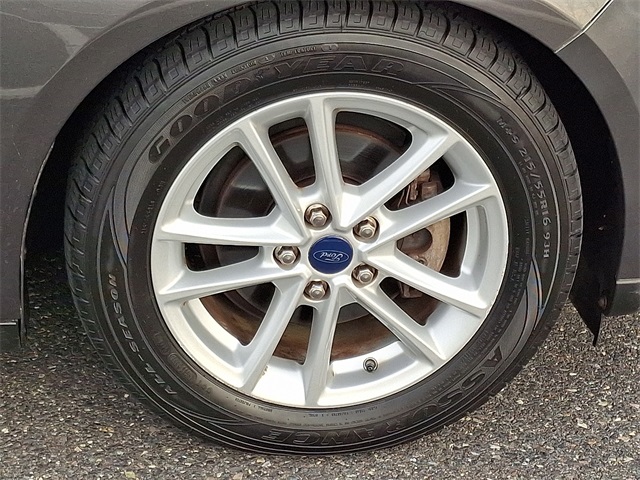 used 2015 Ford Focus car, priced at $10,950