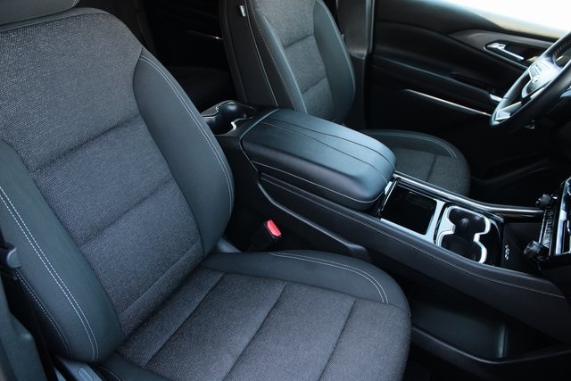 used 2024 Chevrolet Traverse car, priced at $37,000