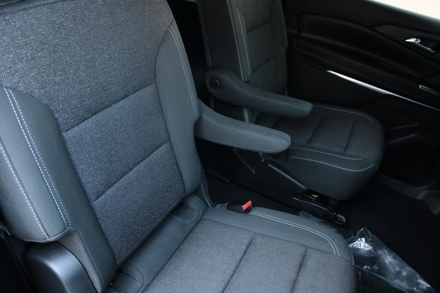 used 2024 Chevrolet Traverse car, priced at $37,000
