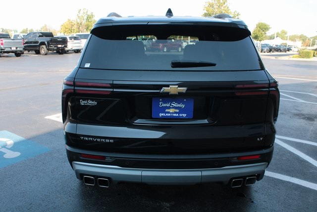 used 2024 Chevrolet Traverse car, priced at $37,000