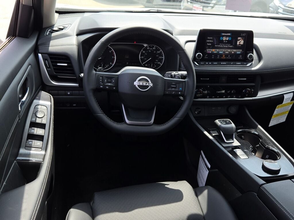new 2025 Nissan Rogue car, priced at $35,385