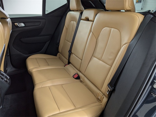 used 2019 Volvo XC40 car, priced at $24,981