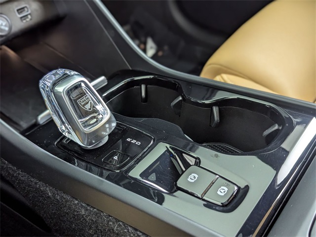 used 2019 Volvo XC40 car, priced at $24,981