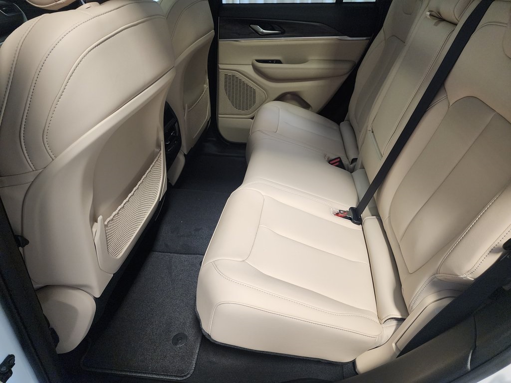 new 2025 Jeep Grand Cherokee car, priced at $47,885
