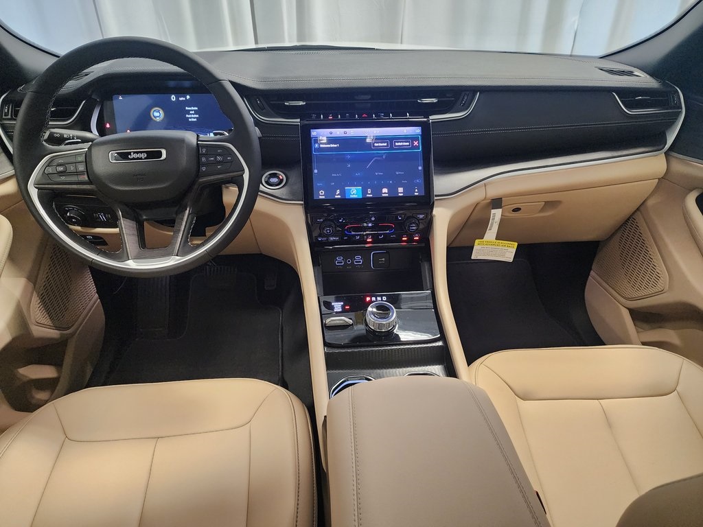 new 2025 Jeep Grand Cherokee car, priced at $47,885