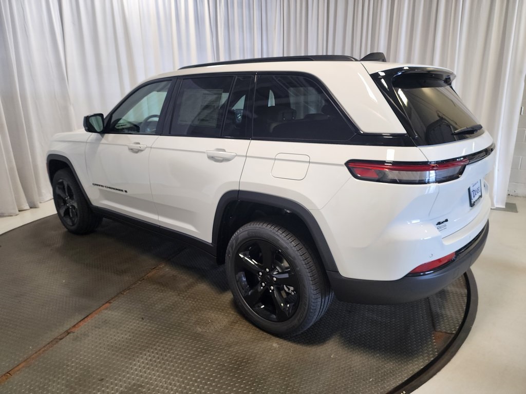 new 2025 Jeep Grand Cherokee car, priced at $47,885