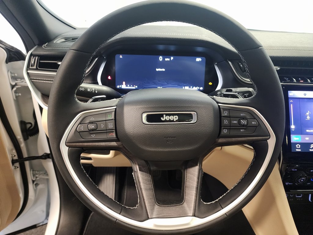new 2025 Jeep Grand Cherokee car, priced at $47,885
