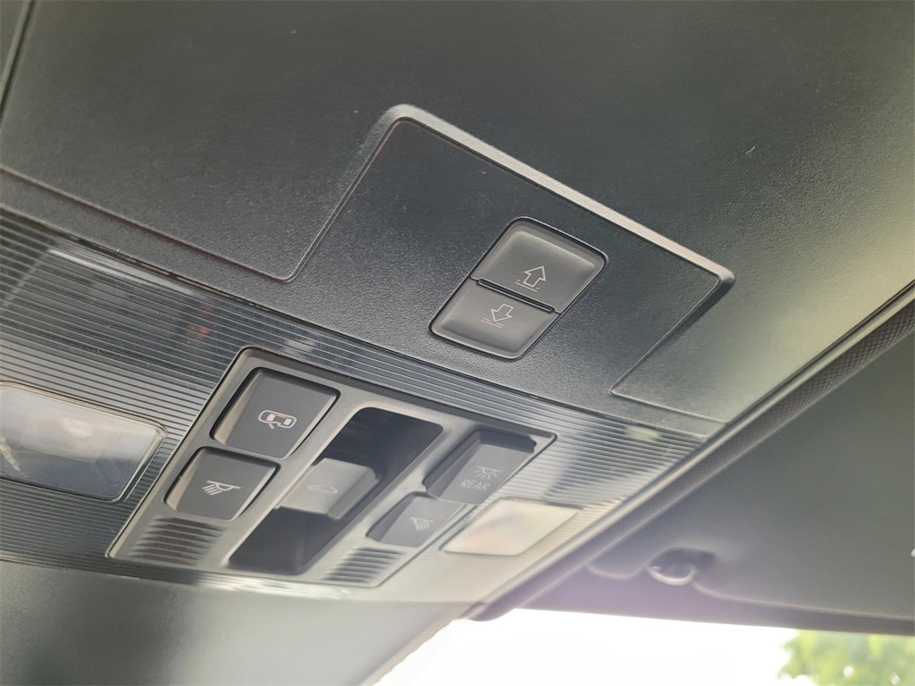 used 2022 Volkswagen Tiguan car, priced at $21,900