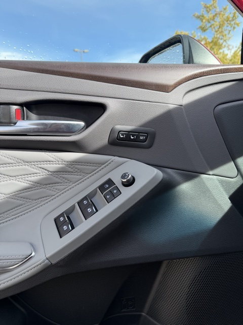 used 2022 Toyota Avalon Hybrid car, priced at $35,959