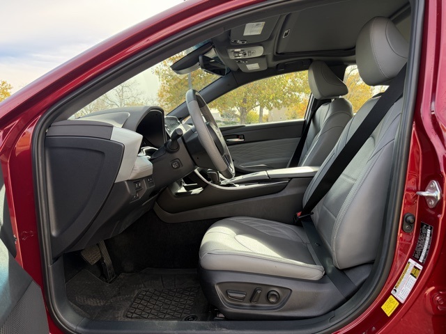 used 2022 Toyota Avalon Hybrid car, priced at $35,959