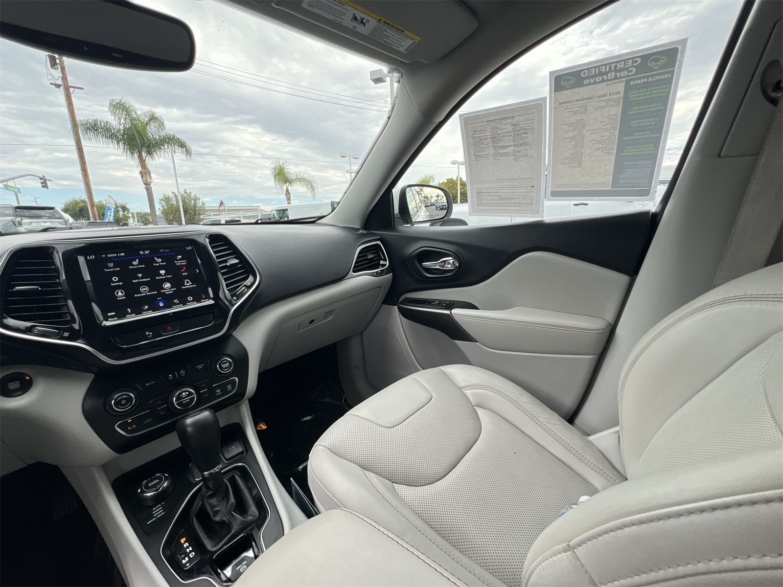 used 2019 Jeep Cherokee car, priced at $17,495