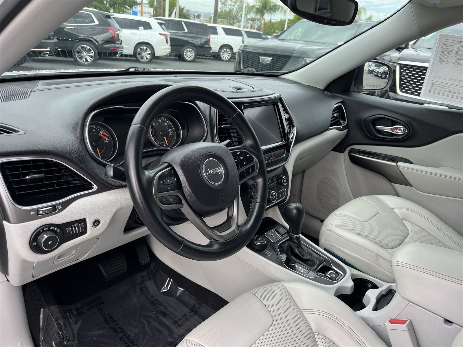 used 2019 Jeep Cherokee car, priced at $17,495