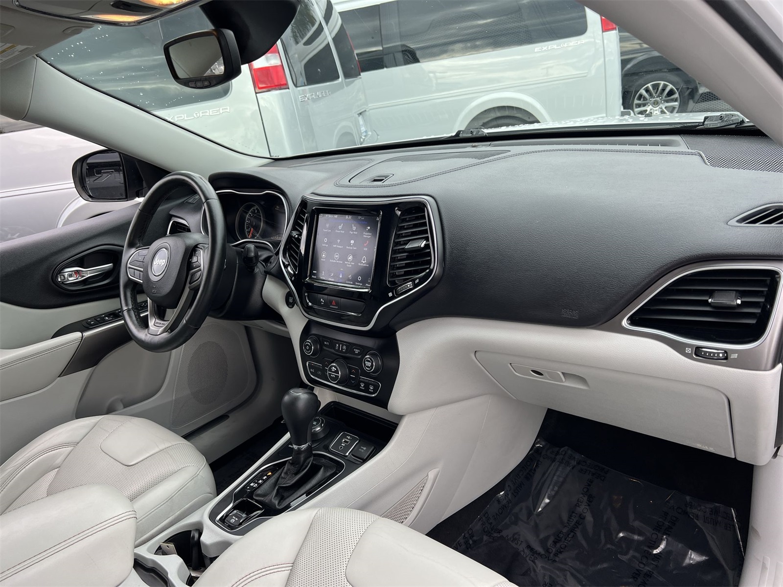 used 2019 Jeep Cherokee car, priced at $17,495