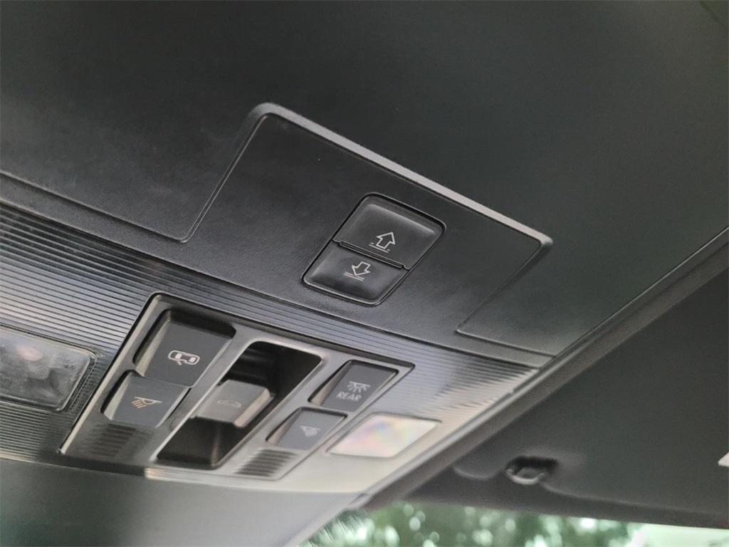 used 2023 Volkswagen Tiguan car, priced at $21,154