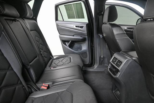 used 2025 Volkswagen Atlas Cross Sport car, priced at $35,900